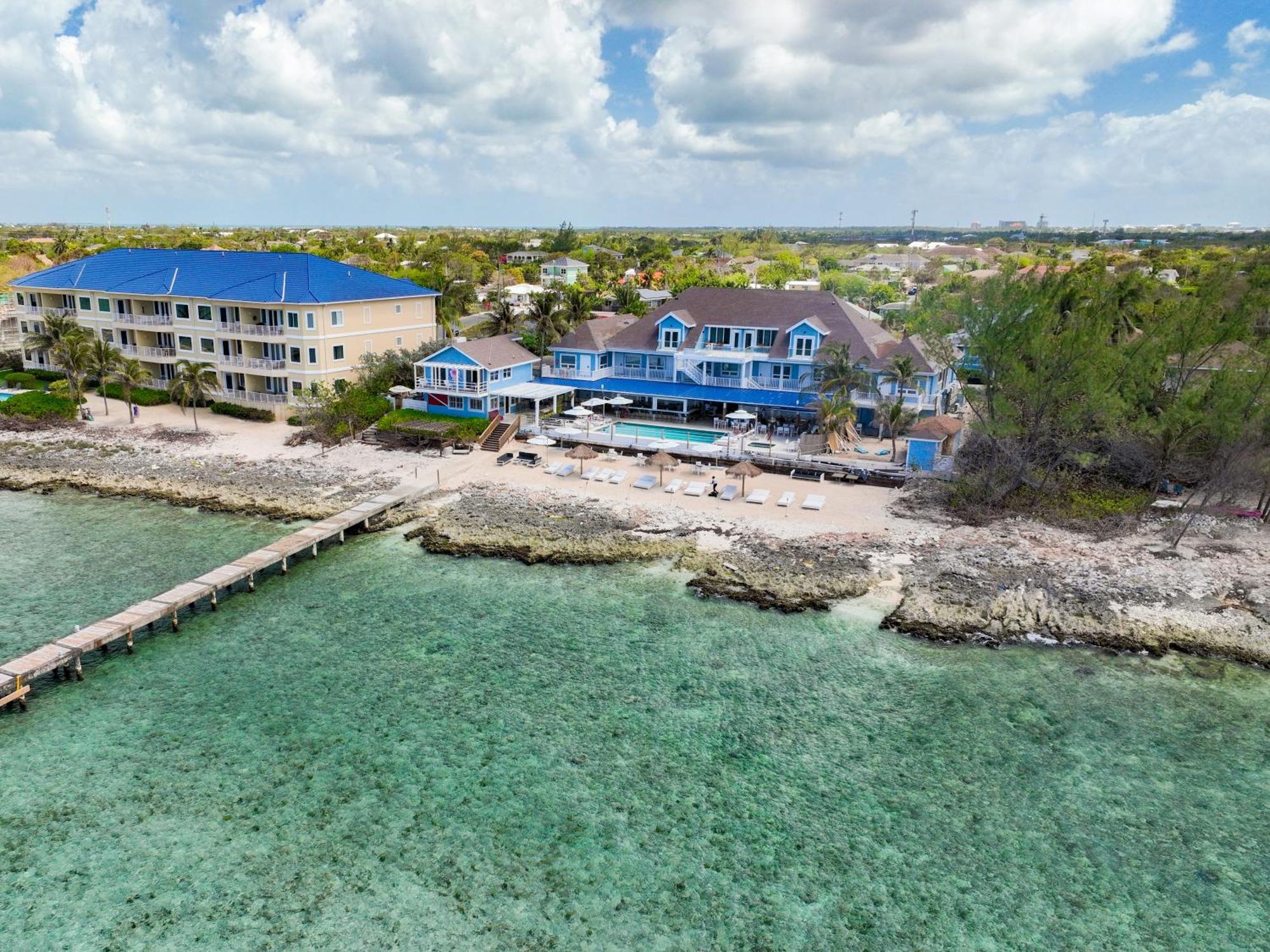 Cobalt Coast Resort West Bay Exterior foto